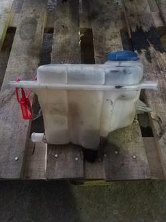 Бачек расширительный Audi (Ауди) A6 C6 BLB 2.0TDi