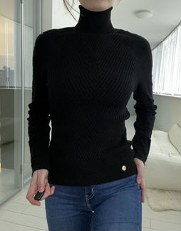 Свитер черный Versace