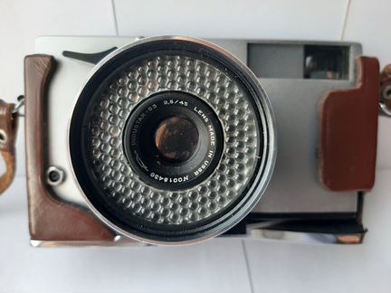 Плёночный фотоаппарат зоркий 11