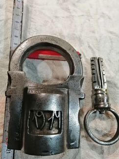 Замок старинный годовик