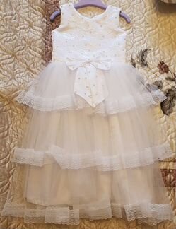 Нарядное платье