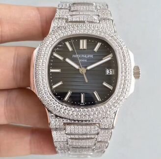 Часы Patek Philippe Nautilus