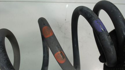 Пружина подвески левая задняя Infiniti EX35, 2009