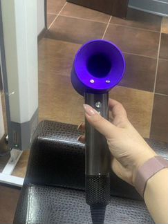 Фен Dyson supersonic