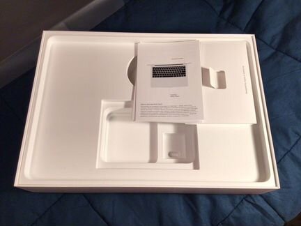 Коробка от macbook pro 13-inch