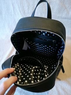 Чёрный рюкзак